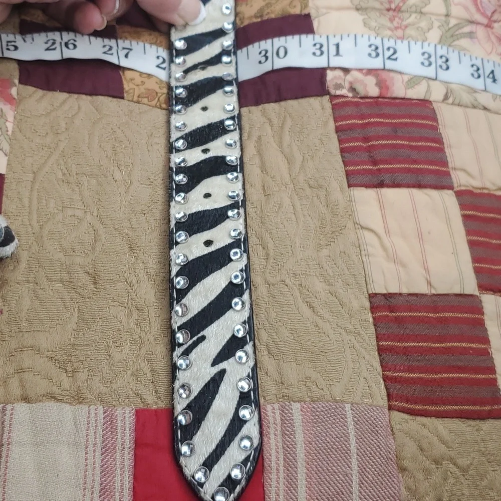 Nacona Black & White Zibra Belt size 26
